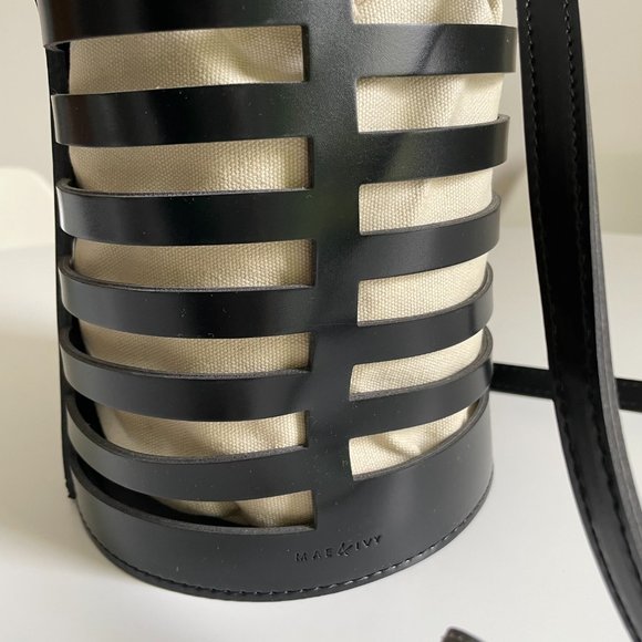 Mae & Ivy Cage Shoulder Bag - Picture 4 of 5